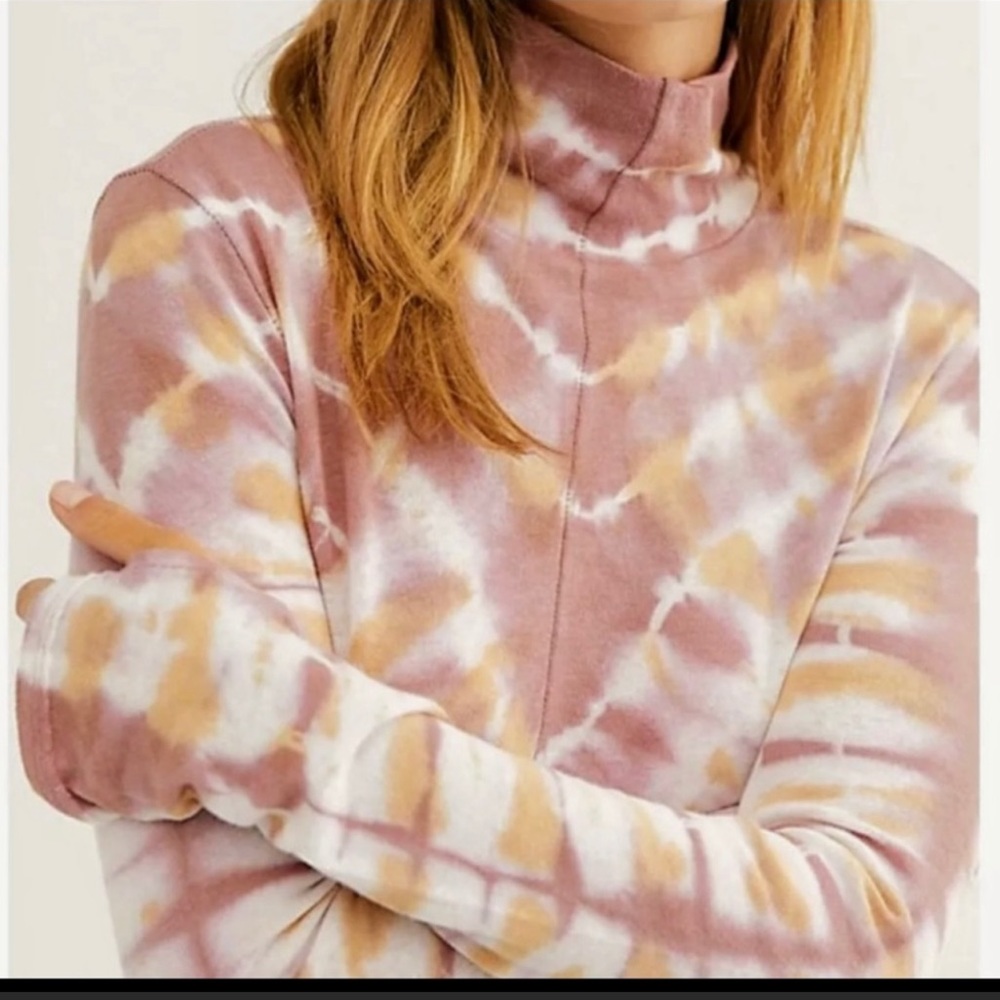 NWT- Free People, Tie-Dye “Moody Blossom” Turtle Neck
